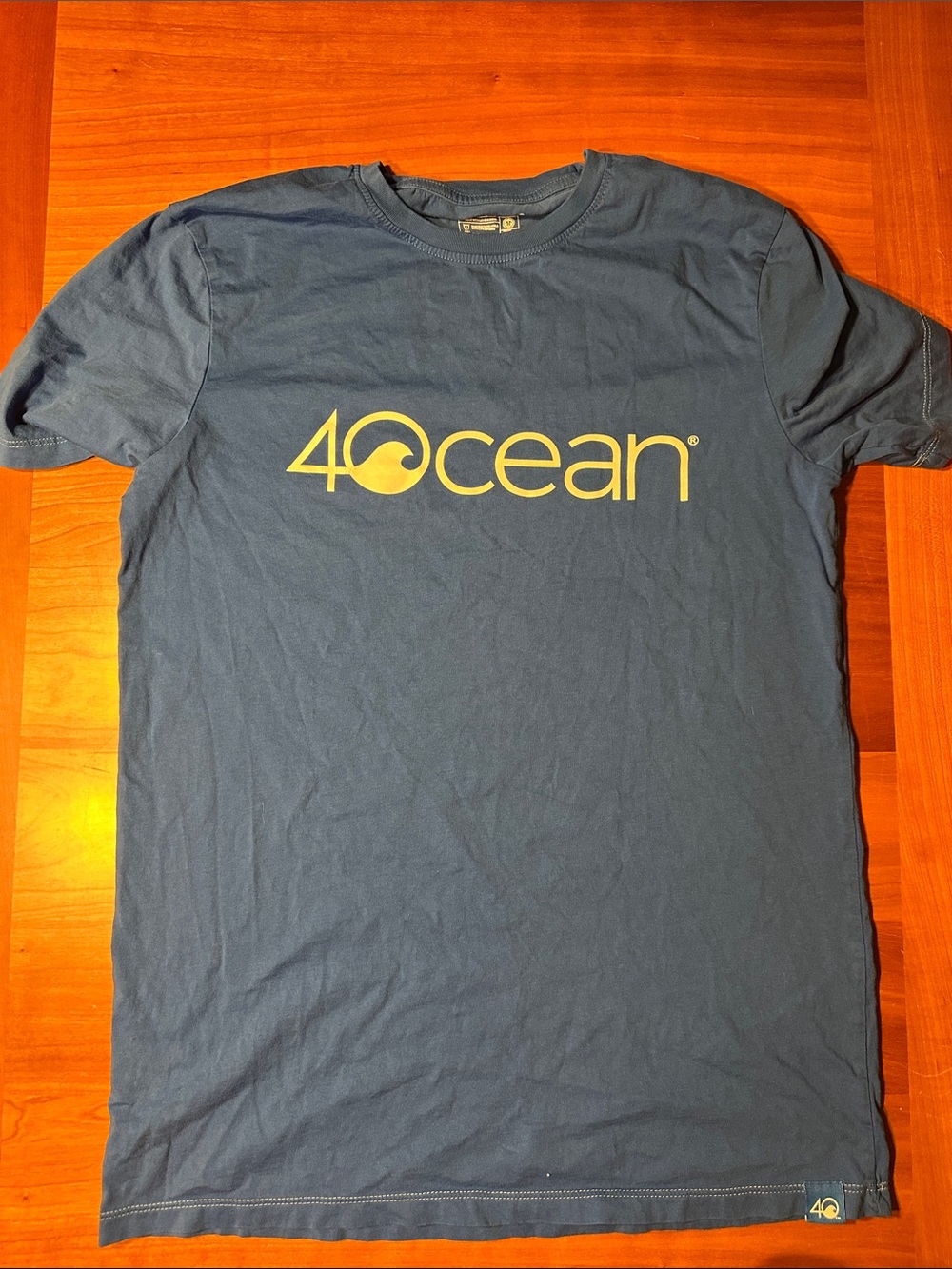 4ocean Men's Short Sleeve Logo Tee in Navy Blue